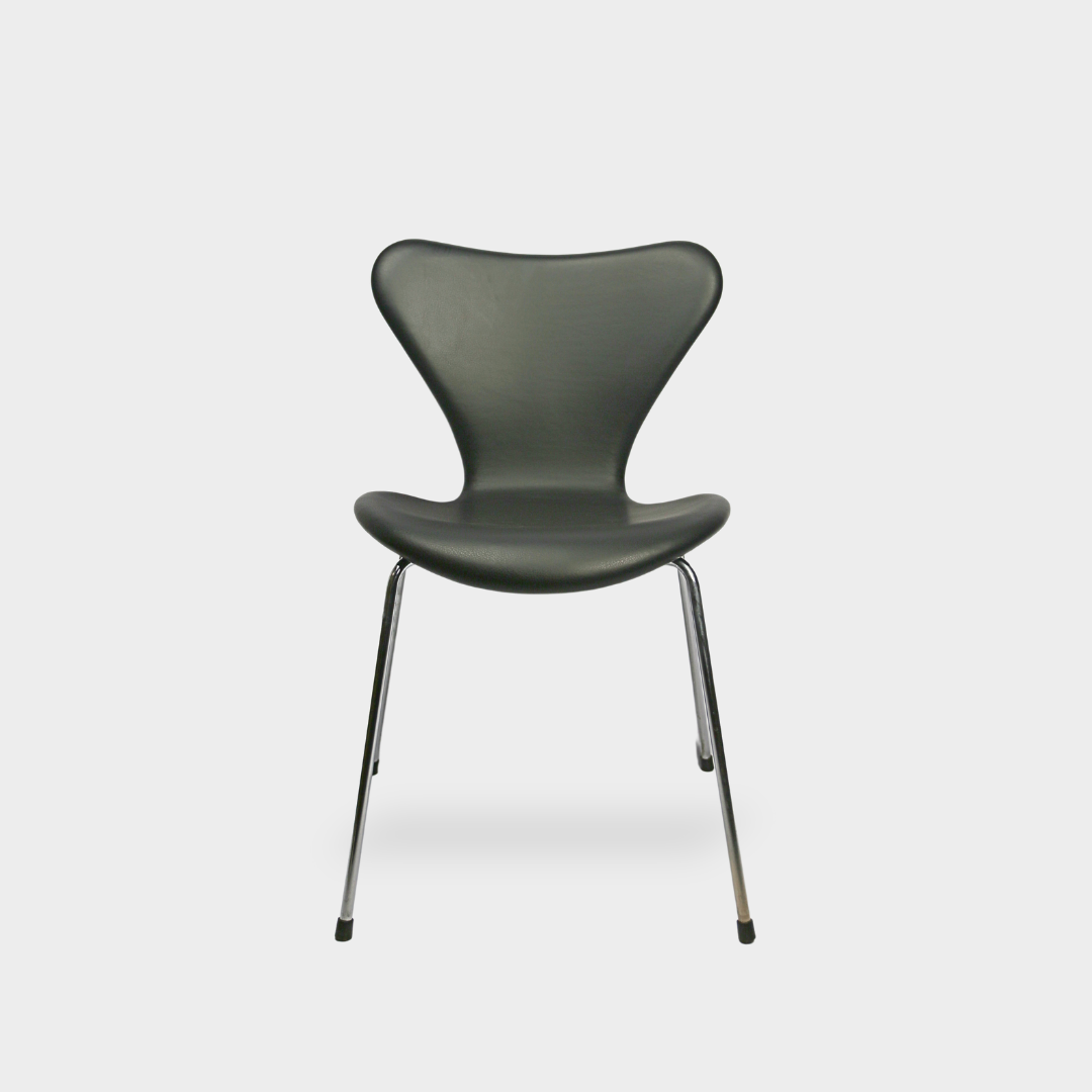 Klädsel av Arne Jacobsen 7-sits stol