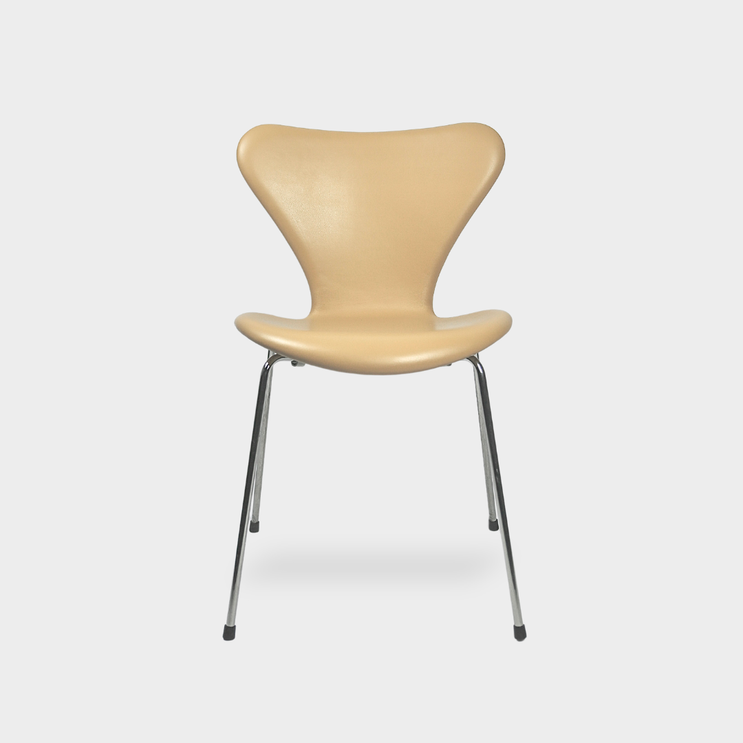 Arne Jacobsen, sjuan stol / Soft Sand 